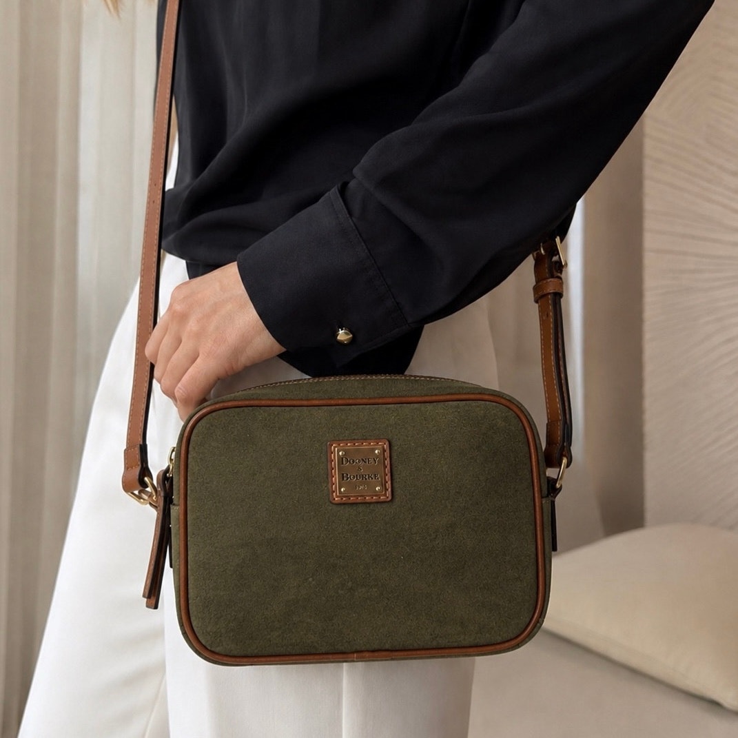 Nwt Dooney & Bourke Hunter Green Sawyer Double Zip Suede Camera Crossbody